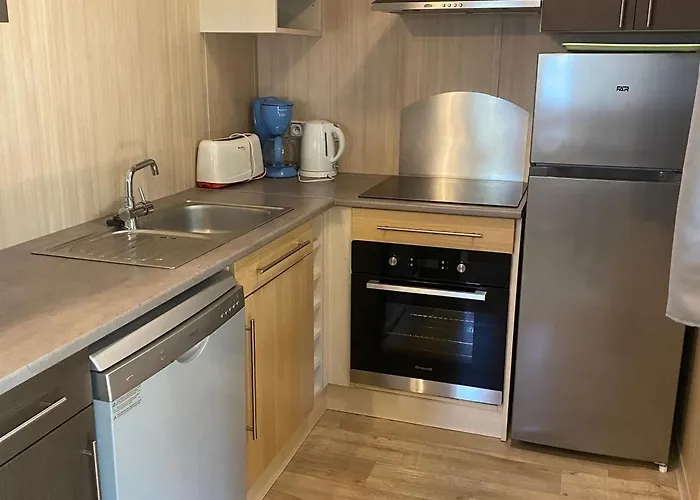 2 Calme, Piscine, Proche Jaunay - Fr-1-783-10 בקתה